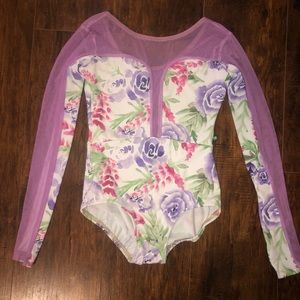 Custom lucky Leo leotard!! ✨